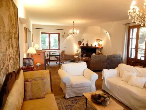 Villa With 4 Bedrooms in Fontecorniale, With Private Pool and Wifi - 2 - Photo 4