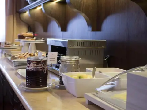 Virginia Resort & Spa - Photo 4