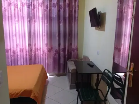 Vittoria & Botel Inn - Photo 4