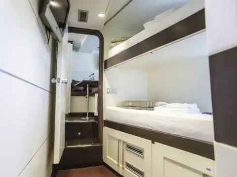Yacht Bert - Photo 4
