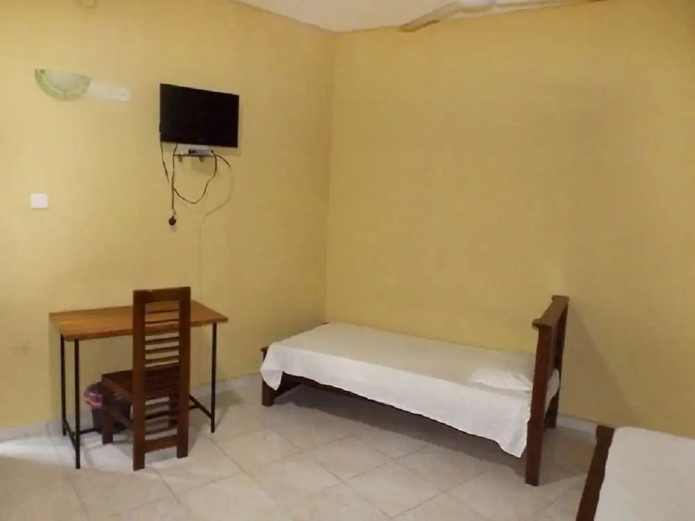 Omega Hotel & Motel - Photo 1