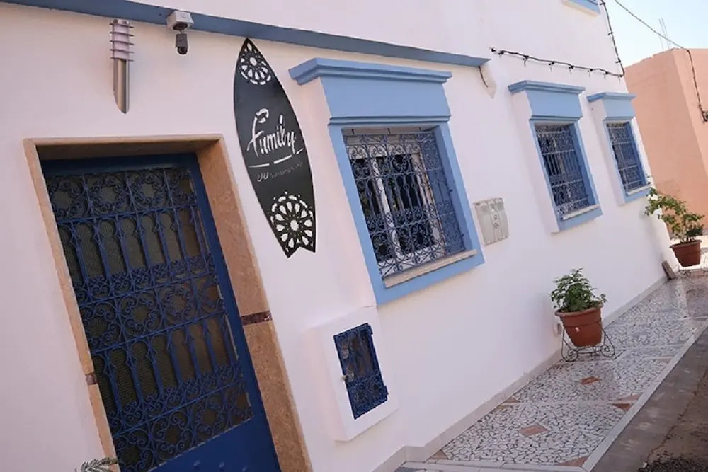 Family Surf Camp - Hostel - Photo 1