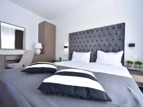 Deluxe 110 in Budva - фото 3