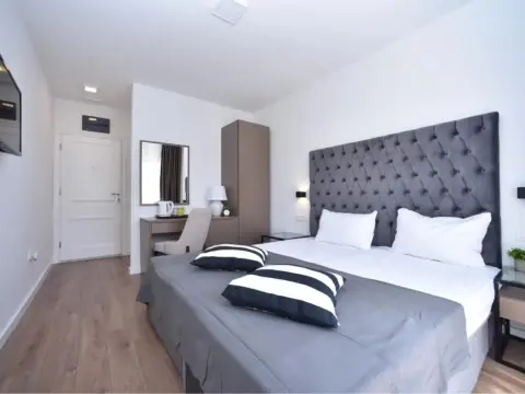 Deluxe 110 in Budva - фото 4