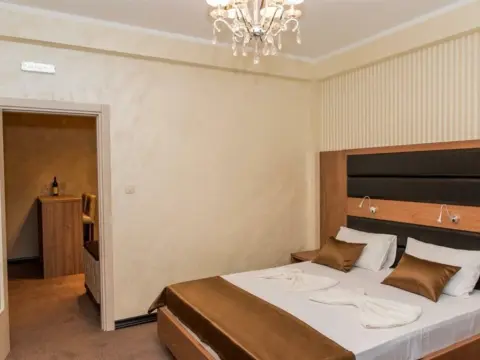 Hotel Crnogorska Kuca - Foto 4