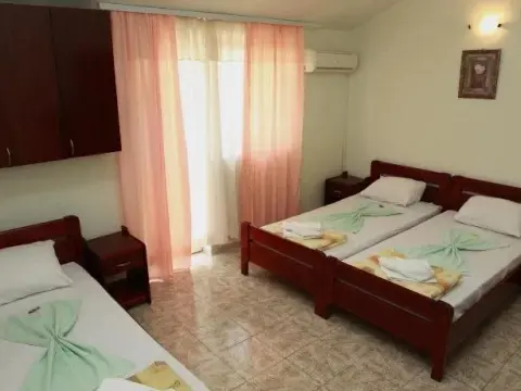 Hotel Vila Prestige - Photo 3