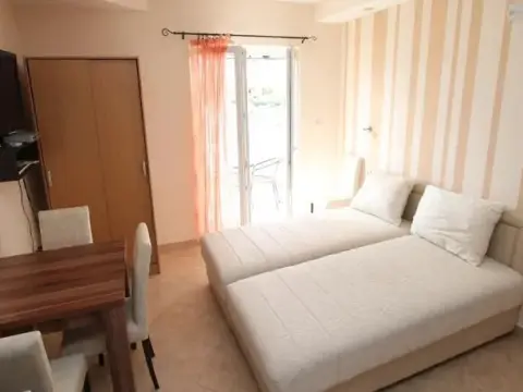 Nina Apartments - Photo 2