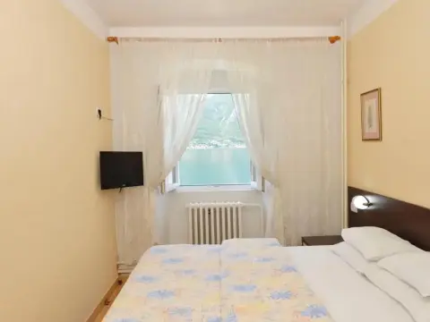 Pana-Eustahije 253 - Photo 4