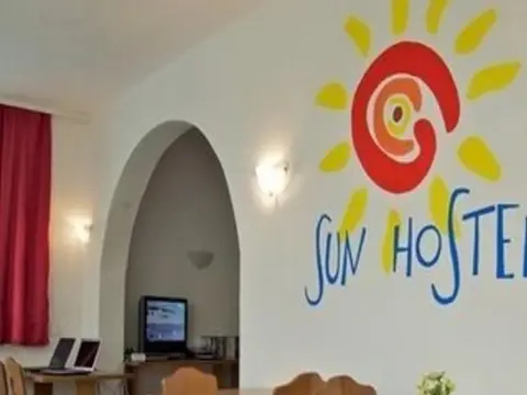 Sun Hostel Budva - Photo 3