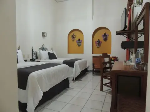 Best Western Plus Hotel Ceballos - Photo 4