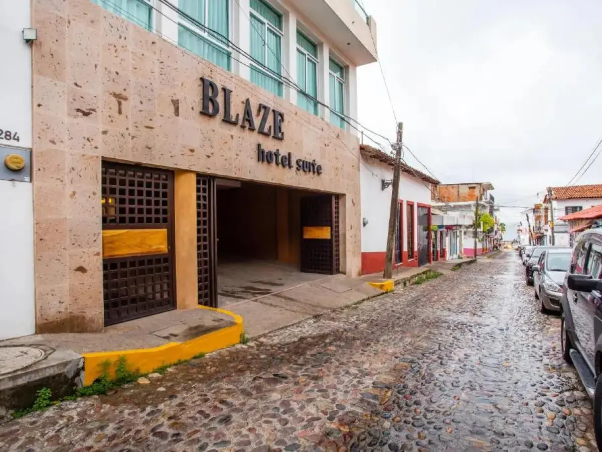 Blaze Hotel & Suite Vallarta