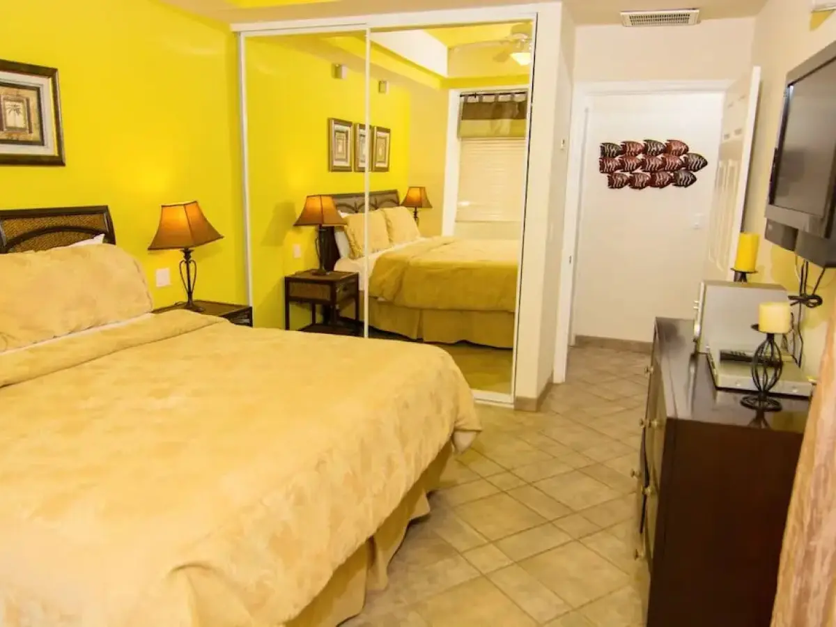 Bonita 504 2 Bedrooms 1 Bathroom Condo