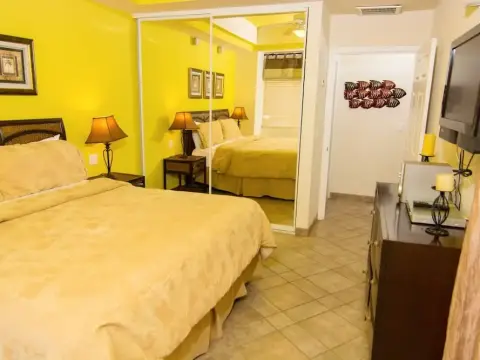 Bonita 504 2 Bedrooms 1 Bathroom Condo - Photo 1