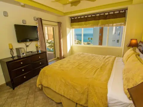 Bonita 504 2 Bedrooms 1 Bathroom Condo - Photo 2