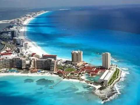 Cancun La Joya Pool Escape - Photo 2