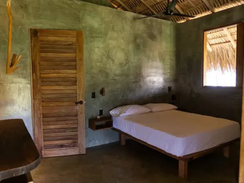 Cocos Hotel - Photo 4