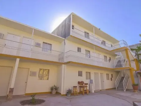 Consul Suites - Photo 1