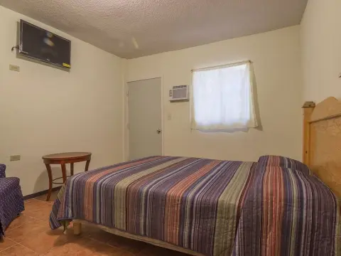 Consul Suites - Photo 2