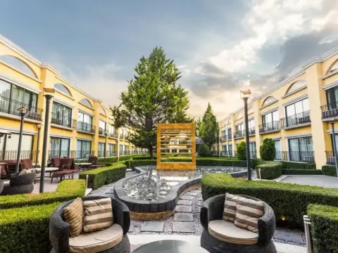 Courtyard Toluca Airport - Photo 1