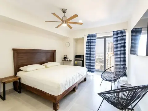 Cristal bay Apartments - Photo 4