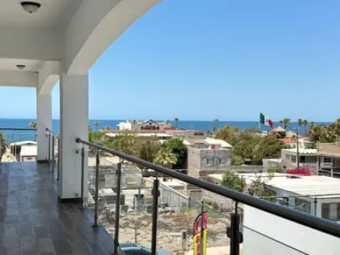 Cuatro Palmas Hotel - Photo 4