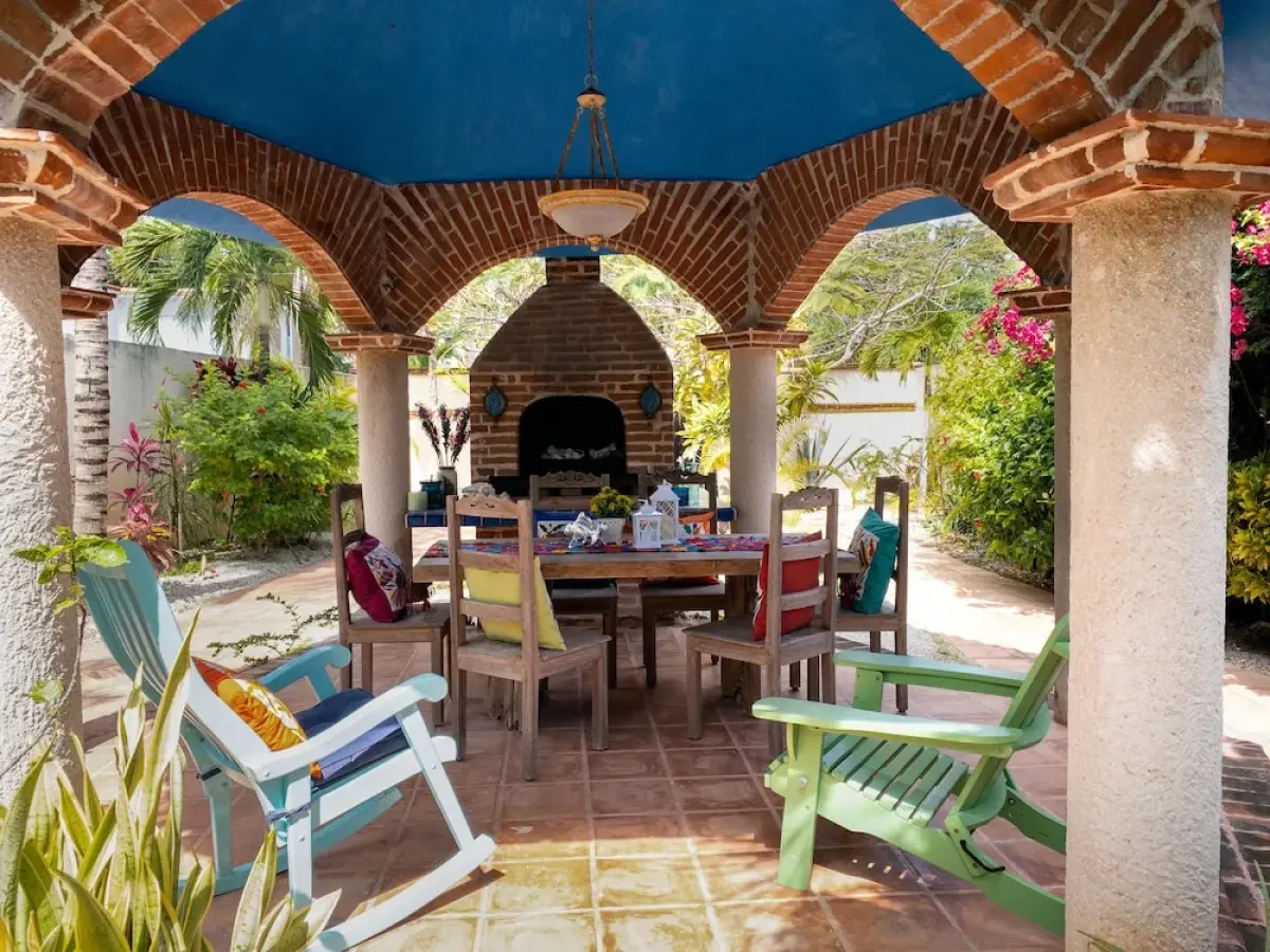 Deep Blue Condo 101 by Skyrun