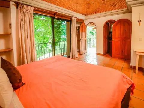 Eclipse Bed and Breakfast - Photo 3