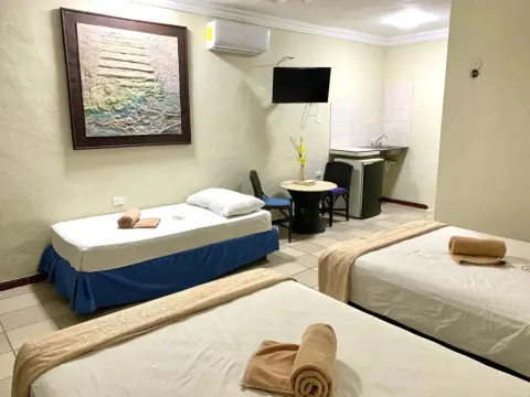 Eco Hotel Green River - Photo 4