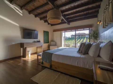 Emmalu Hotel Boutique - Photo 4