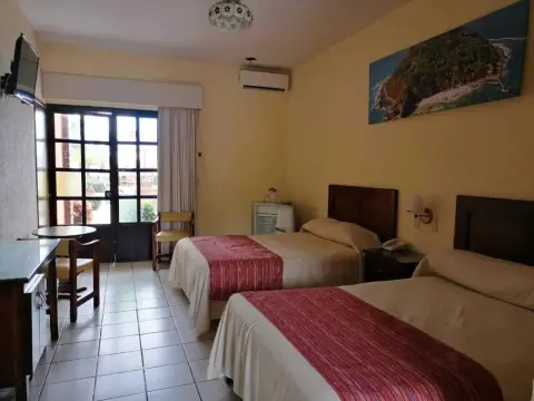 Estancia San Carlos Guayabitos - Photo 4