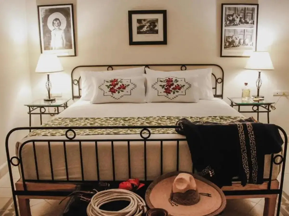 Grand Casa Naranjos, Hospedaje Alteño