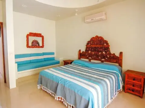 Hacienda Real - Photo 2