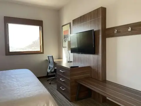 Holiday Inn Express Guaymas - Photo 3