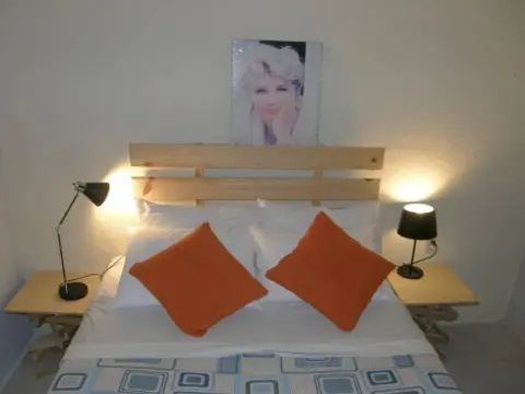 Hostal Katrin Poshtel - Photo 2