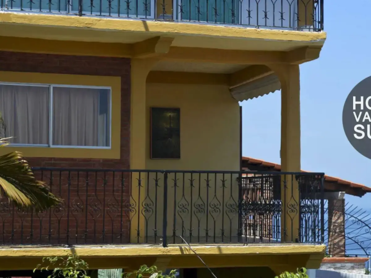 Hostal Vallarta Suites