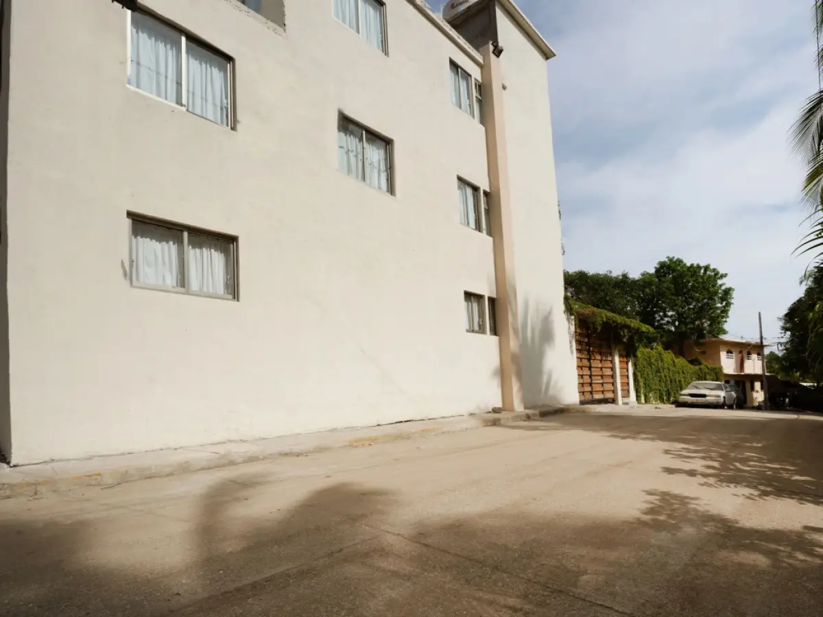 Hotel Ashly Loma Larga