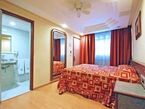 Hotel Azores - Photo 3