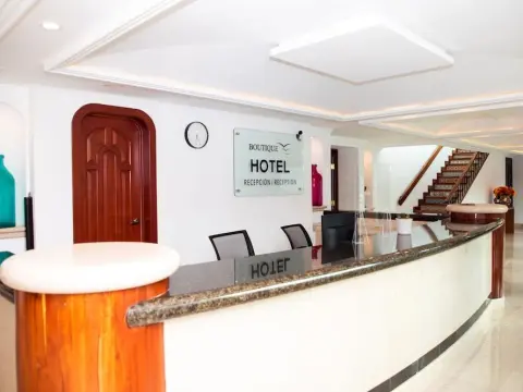 Hotel Boutique Plaza Doradas - Photo 2