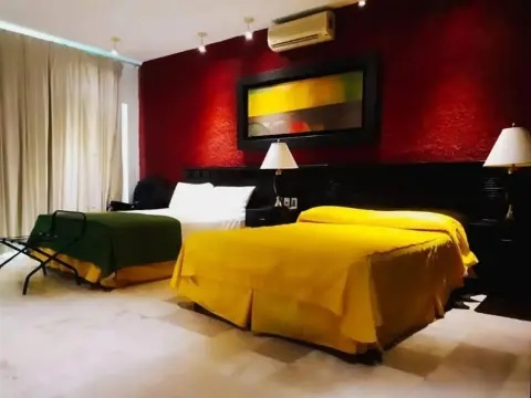 Hotel BRIUM - Photo 1