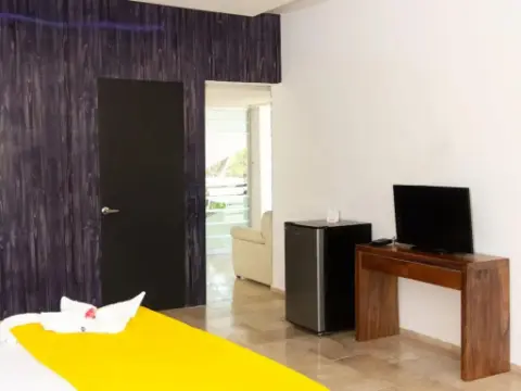 Hotel BRIUM - Photo 4