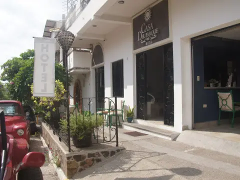 Hotel Casa del Parque Vallarta - Photo 1