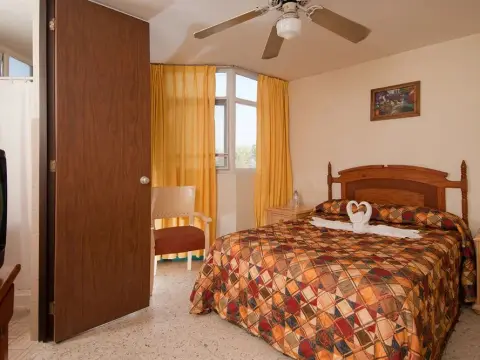 Hotel Central Parador - Photo 3