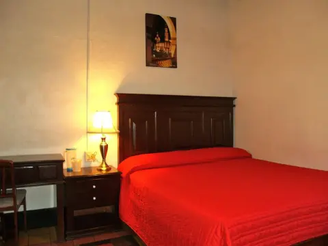 Hotel Colonial - Photo 3