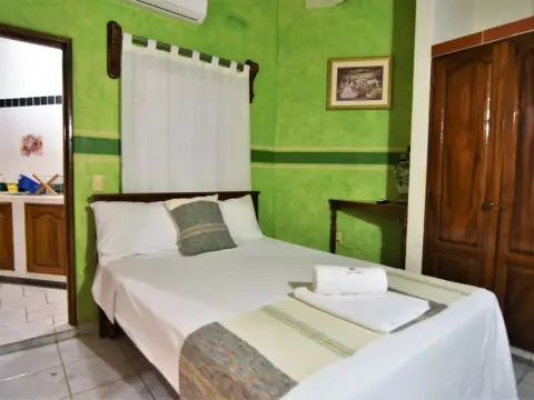 Hotel Don Miguel Plaza - Photo 3