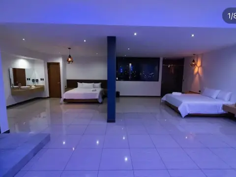 Hotel Hell Blue - Photo 4