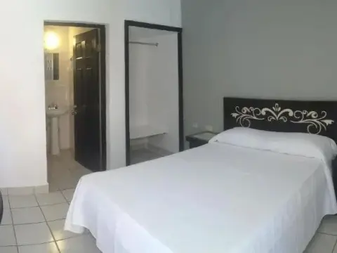Hotel Jardin - Photo 4
