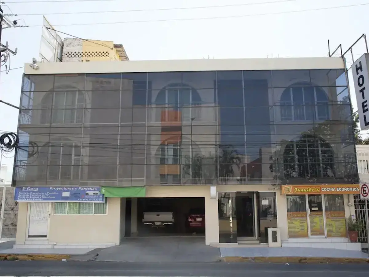 Hotel Kuliacan by Grupo La Jolla