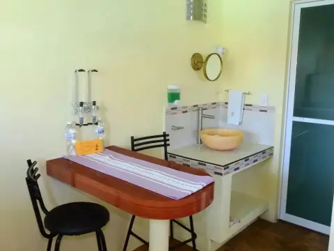 Hotel La Roca - Photo 2