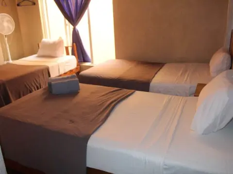 Hotel Los Diamantes - Photo 4