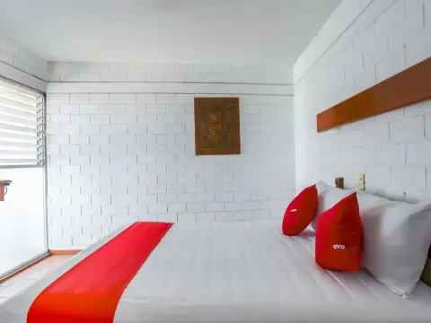 Hotel Madero - Photo 4